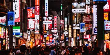 Live Shopping: Where Video Meets Online Retail for Ultimate Convenience